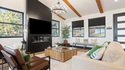 Upper Moonridge House | Modern Lodge Near Lake Village Snow Summit Game Room Decks Firepit Views