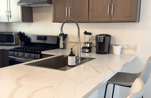 Anaheim Colony Historic District Apartment | Modern Retreat 1 mi. from Disney