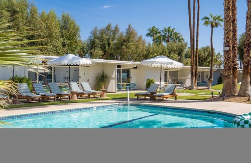 Desert Park Estates House | Monkey Tree Hotel 15