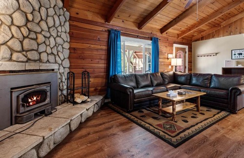 Upper Moonridge House | Moonridge Memories