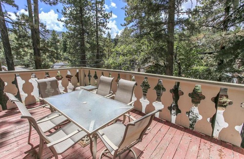 Moonridge House | Moonridge Sunset Retreat