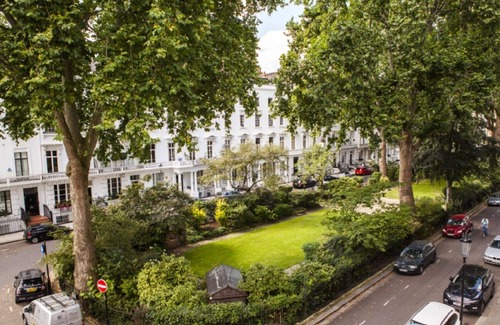 Brompton & Hans Town Apartment | MORNING CHECK-IN IS GIVEN WHEN POSSIBLE -3BEDROOMS/2BATHS KNIGHTSBRIDGE