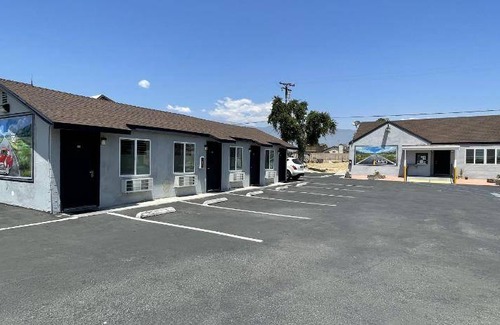 Fontana House | Motel ∙ 2 guests