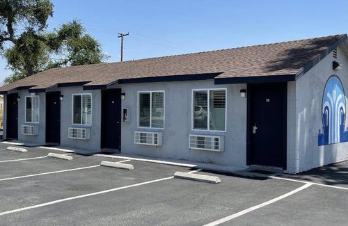Fontana House | Motel ∙ 2 guests