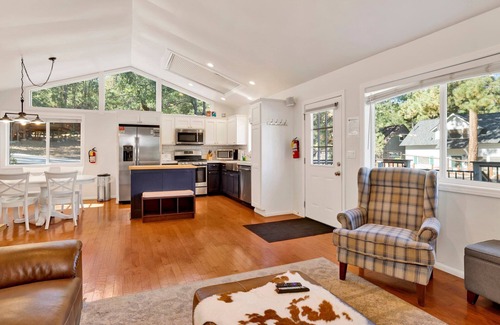 Big Bear Lake Cabin | Mountain Modern Village Escape- Hot Tub-