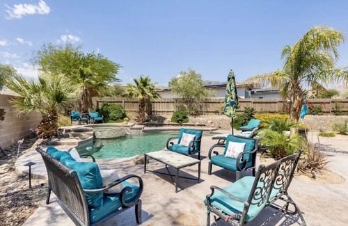 Desert Hot Springs House | Mountain & Sunset Views, Private Salt water Pool Spa, Putting Green, Spacious