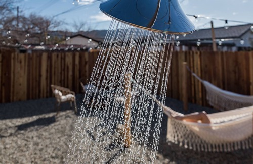 Joshua Tree House | Mystical Oasis: *HOT TUB* Walk to Town | Closest To Park