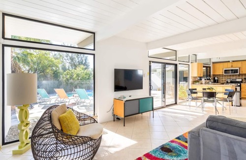 Palm Springs House | Namastay Here Mid Century Home with Pool/Spa