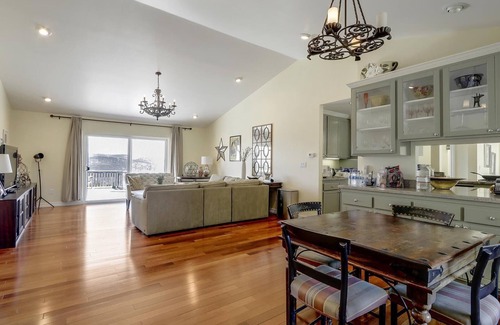 Napa House | Napa Vineyard with Stunning Views By Allevo Homes