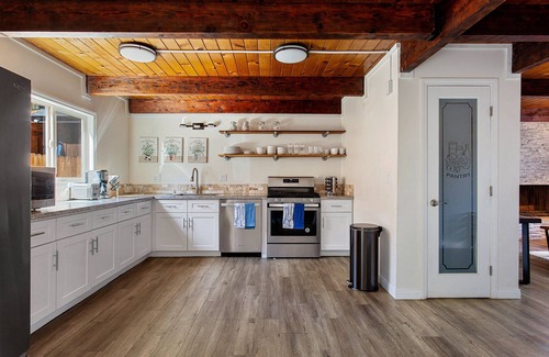 Big Bear Cabin | NEW! ★BEARADISE★ Modern Luxury Cabin