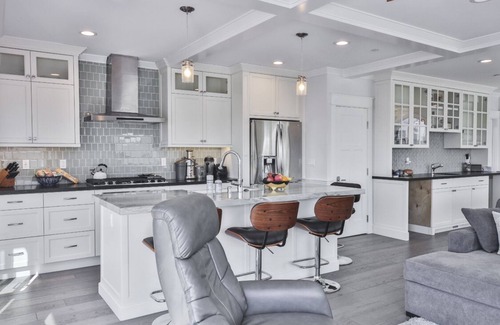 Hermosa Beach House | New Cape Beach House With Whitewater Ocean Views & Just 3 blocks from the Beach