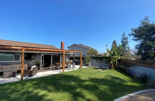 Lake Forest House | New! Comfort meets elegance: Your next home. Pet friendly!