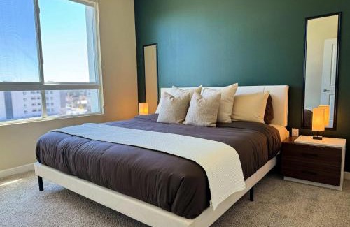 Lyon Street Apartment | New Oasis Near Disneyland Pool Gym Free Parking