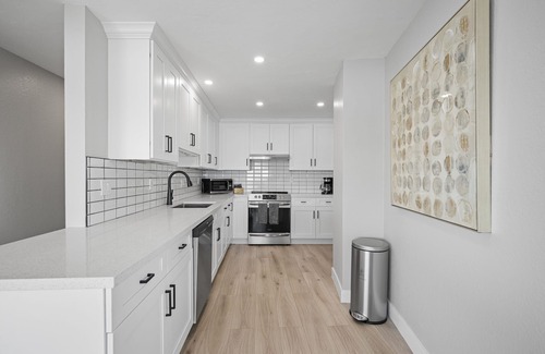 South Mission Beach Condo | Newly remodeled- Panoramic Views- Last Minute Discount