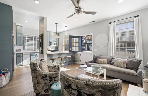 West Newport Condo | Newly renovated Duplex steps to the sand 3bd/3bath