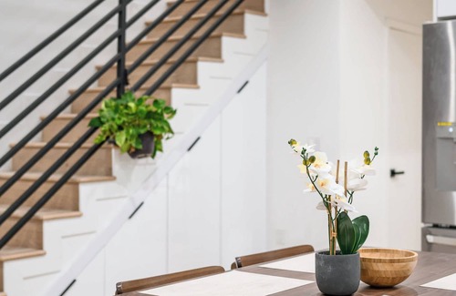 Westlake South Apartment | Not affected by the fire/Modern 5BR Home with Parking, Near LA Attractions #4
