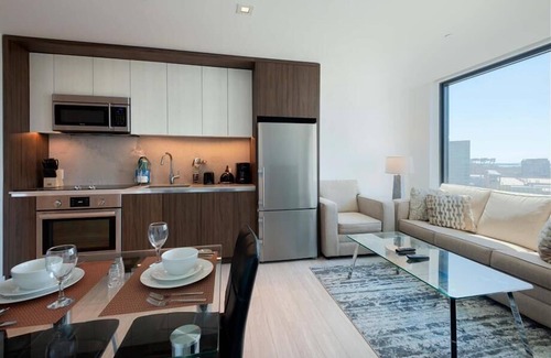 Pacific Terrace Apartment | nr Waterside Shopping | Family-friendly 1BR| CA