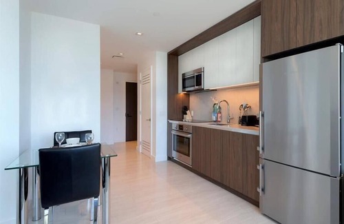 Pacific Terrace Apartment | nr Waterside Shopping | Family-friendly 1BR| CA