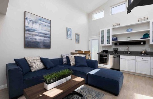 Brea Apartment | Oasis | Inside Out Living | Privacy | Pool