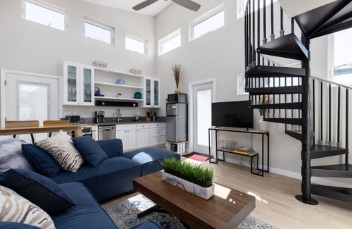 Brea Apartment | Oasis | Inside Out Living | Privacy | Pool