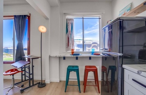 Waterfront Condo | Ocean View Getaway!