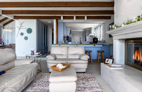 Coastal San Pedro House | Oceanfront-2730 sqft w/SPA, HugeDeck+Garden+VIEWS