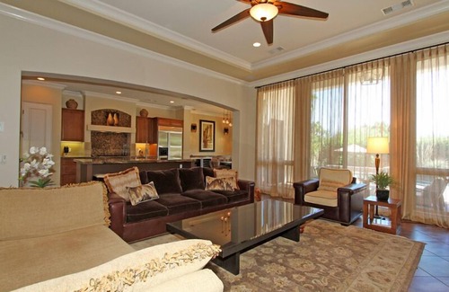 La Quinta House | One of kind Entertainers Delight Home surrounded by Mountains