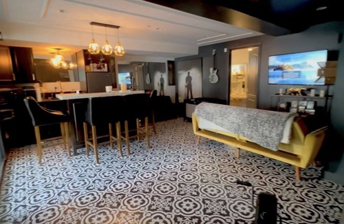 Hermosa Beach House | Panoramic Ocean View- Nightly Sunsets