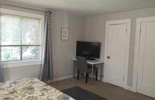 East Pasadena House | Pasadena master room