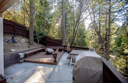 Blue Jay House | Peaceful MountainRetreat
