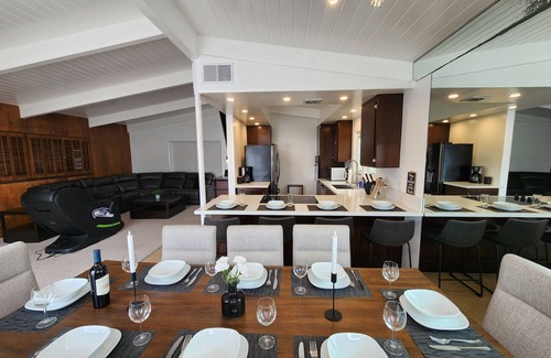 Santa Ana Heights House | Peek-A-BOO ocean view. 50 Steps to the Sand Large Remodeled Beach House.