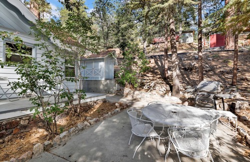 Fawnskin Cabin | Pinglewood Cabin in Fawnskin at Big Bear
