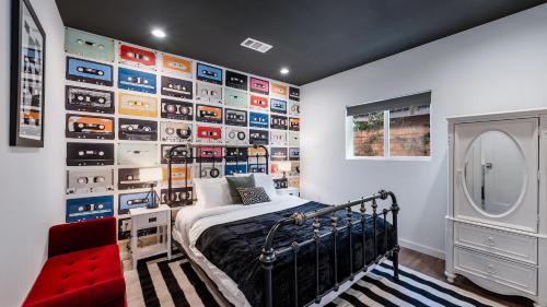 Hollywood Hotel | Pink Revival Historic Remodeled Bungalows Heart of Hollywood
