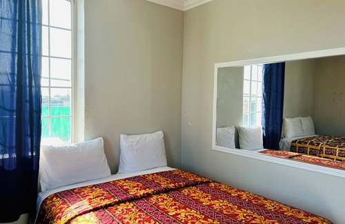 Harbor Gateway North Hotel | Plaza Hotel Gardena
