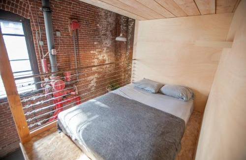 Arts District Hostel | PodShare DTLA