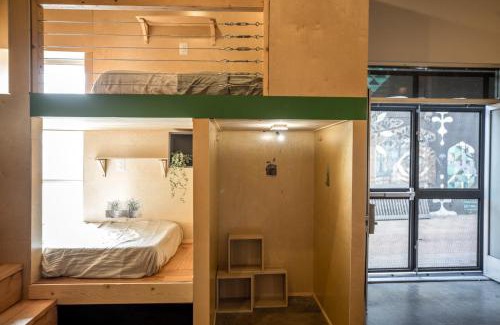 Hollywood Hostel | PodShare Hollywood