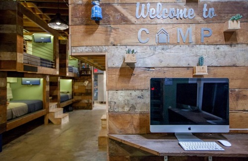 East Hollywood Hostel | PodShare Los Feliz - Hostel