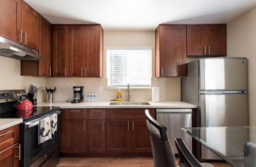 West San Jose Apartment | Posh home near Santana Row for vacation/business