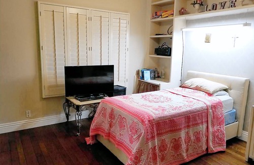 Huntington Beach Resort | Private room ∙ 1 guest