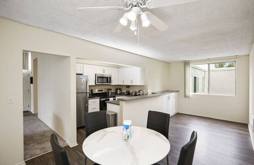 Costa Mesa Resort | Private room ∙ 1 bedroom ∙ 1 guest