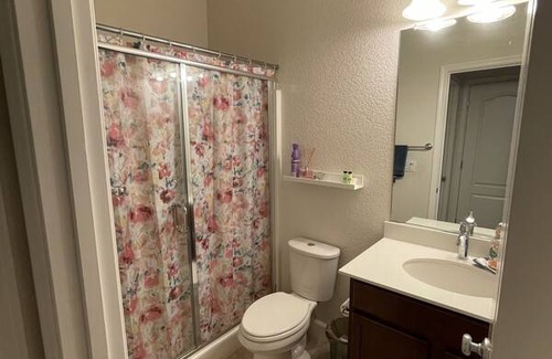Nut Tree Resort | Private room ∙ 1 guest