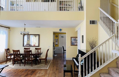 Eastvale Resort | Private room ∙ 1 guest