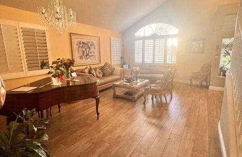 Pittsburg Resort | Private room ∙ 1 guest