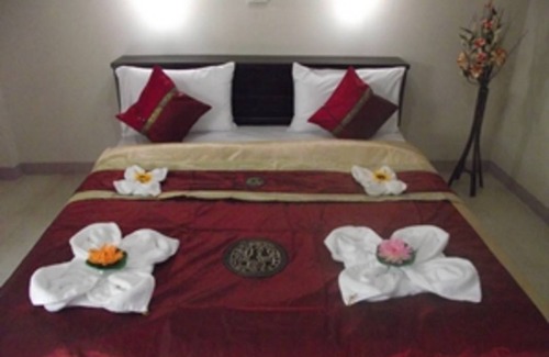 Riverside Resort | Private room ∙ 1 guest