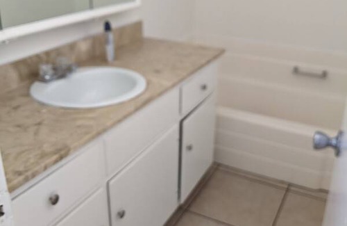 Downtown Long Beach Resort | Private room ∙ 1 guest