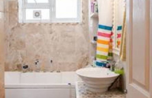 South Bermondsey Resort | Private room ∙ 1 guest