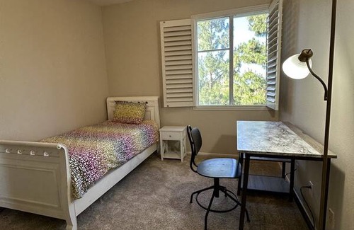 Aliso Viejo Resort | Private room ∙ 1 guest