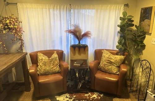 Eastside Resort | Private room ∙ 2 guests