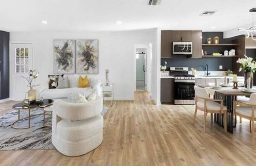 Glendora Resort | Private room ∙ 2 guests