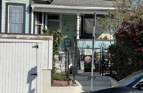 Boyle Heights Resort | Private room ∙ 2 guests